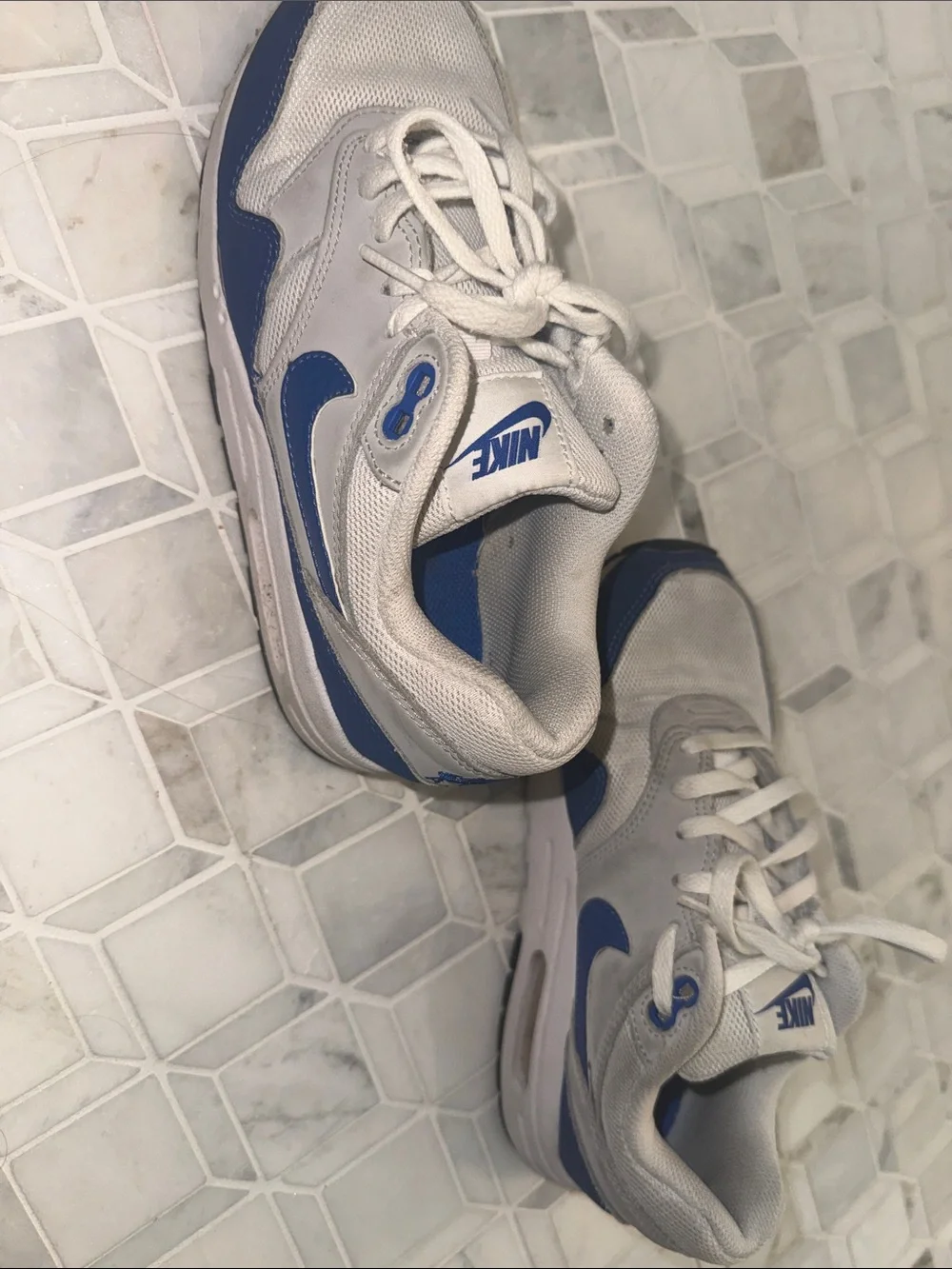 Nike Kids Sneakers in Light Gray and Royal Blue